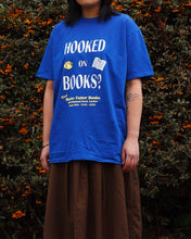 Load image into Gallery viewer, PRE-ORDER: Hooked on Books T-Shirt